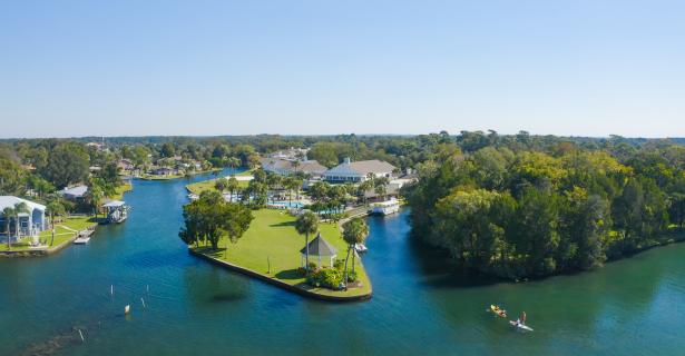Crystal River, FL: Things To Do, Attractions, Places to Stay